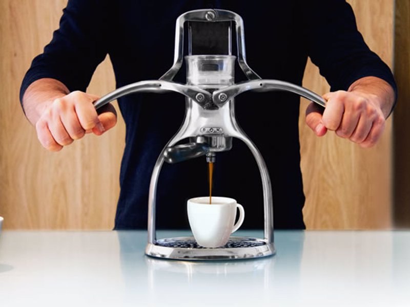 https://www.expertlychosen.com/images/398-rok-presso-manual-espresso-maker.jpg?height=600&mode=crop&scale=both&width=800